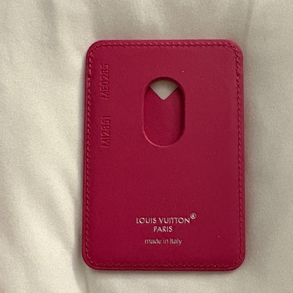Louis Vuitton phone card holder - Picture 2 of 2